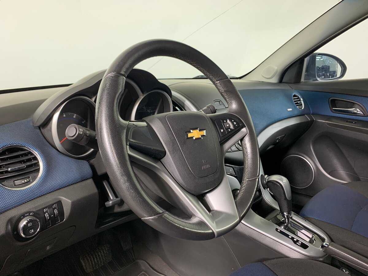 Chevrolet Cruze с пробегом — 2013 год. Фото: #10