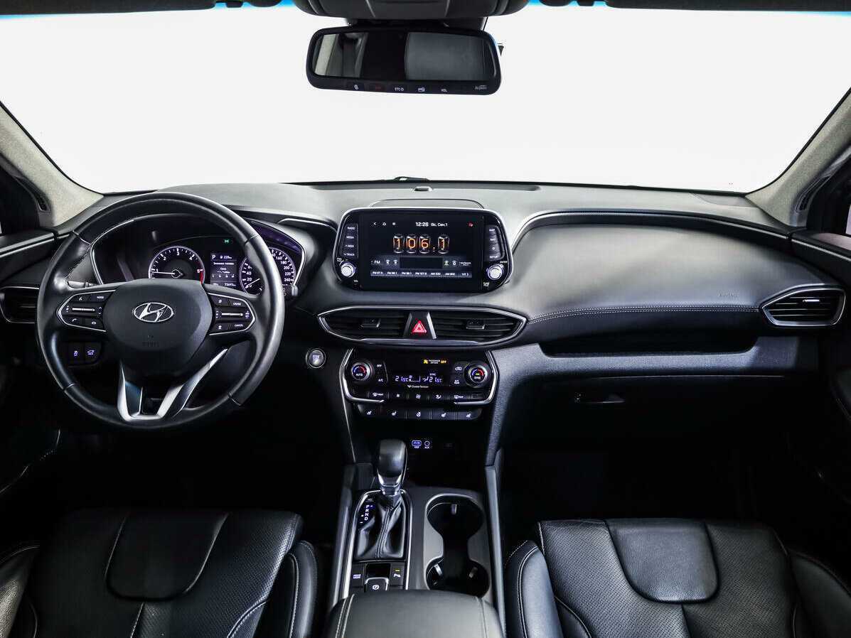 Hyundai Santa Fe с пробегом — 2018 год. Фото: #8