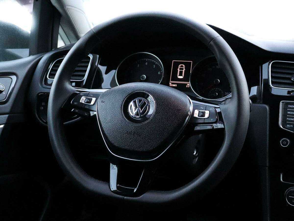 Volkswagen Golf с пробегом — 2014 год. Фото: #11