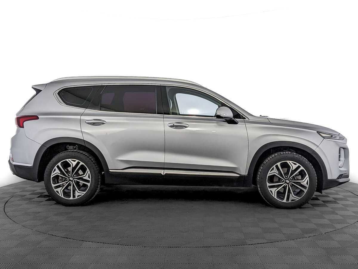 Hyundai Santa Fe с пробегом — 2018 год. Фото: #3