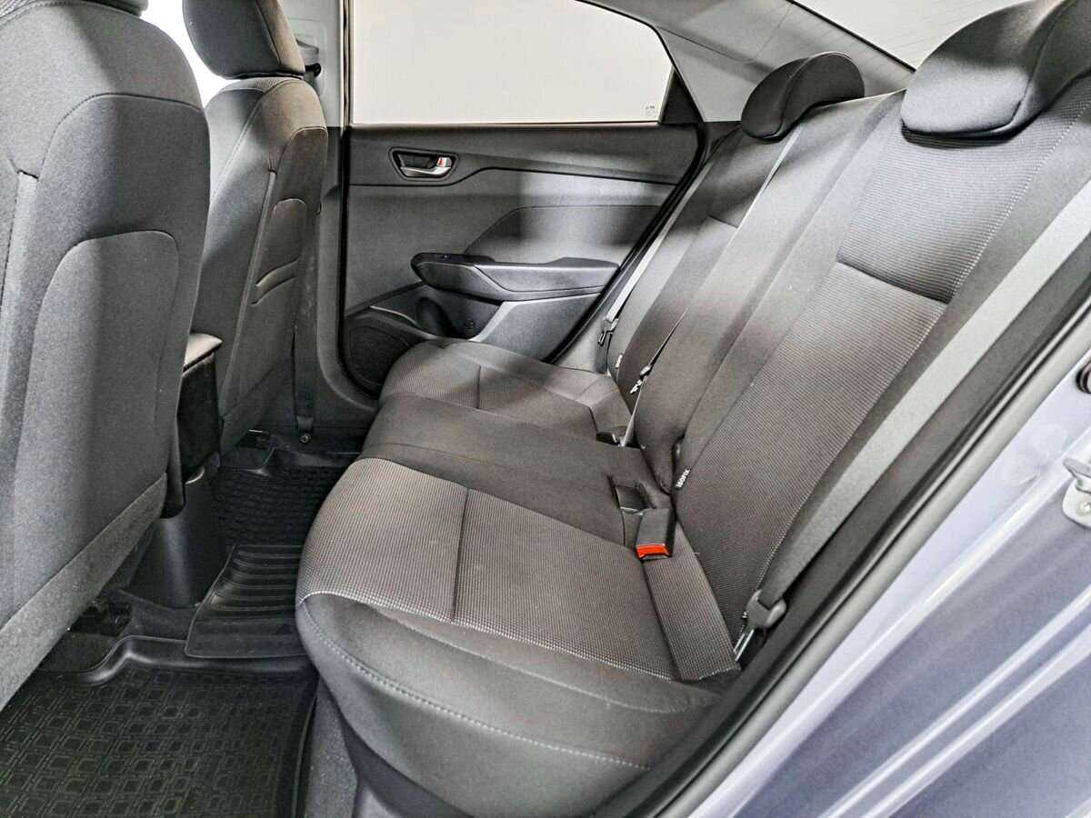 Hyundai Solaris с пробегом — 2019 год. Фото: #11