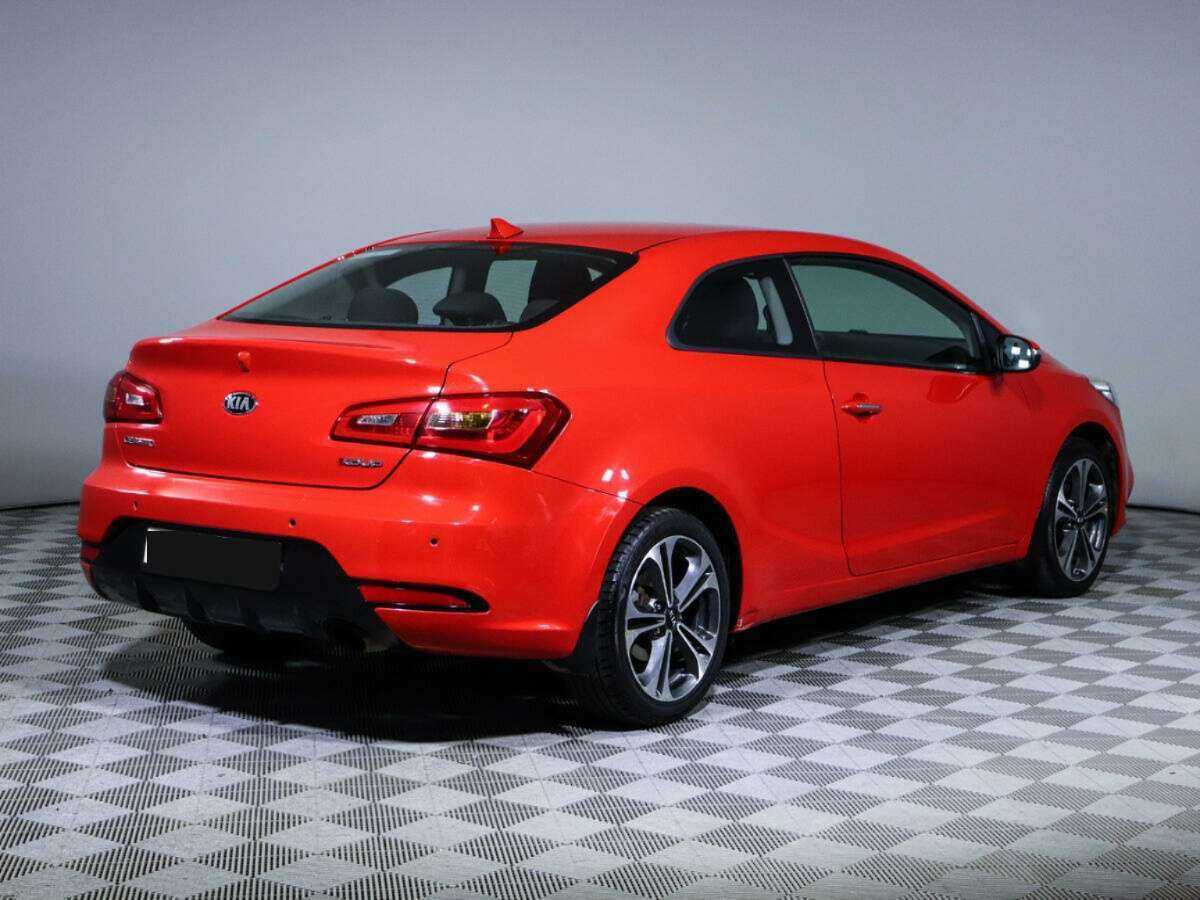 Kia Cerato с пробегом — 2013 год. Фото: #4