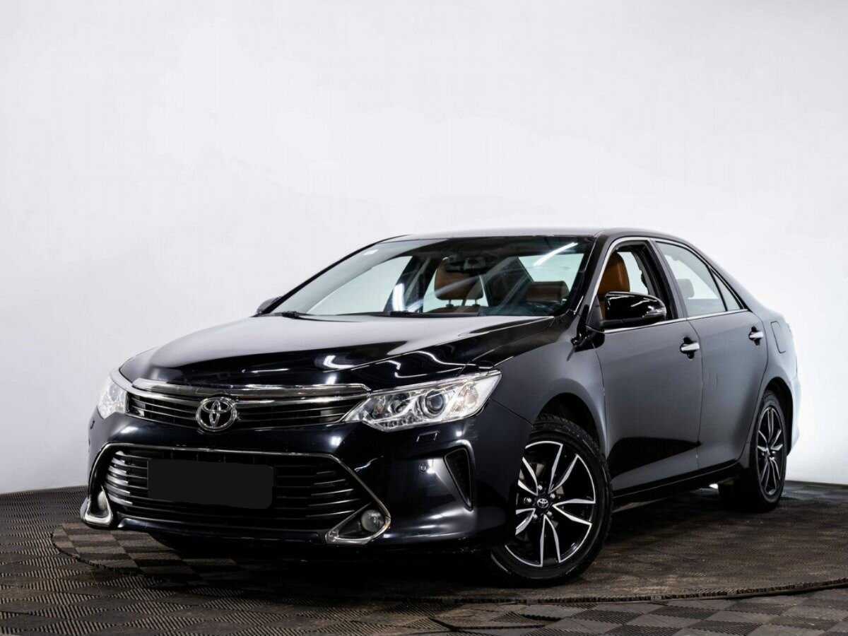 Toyota Camry с пробегом — 2017 год. Фото: #0