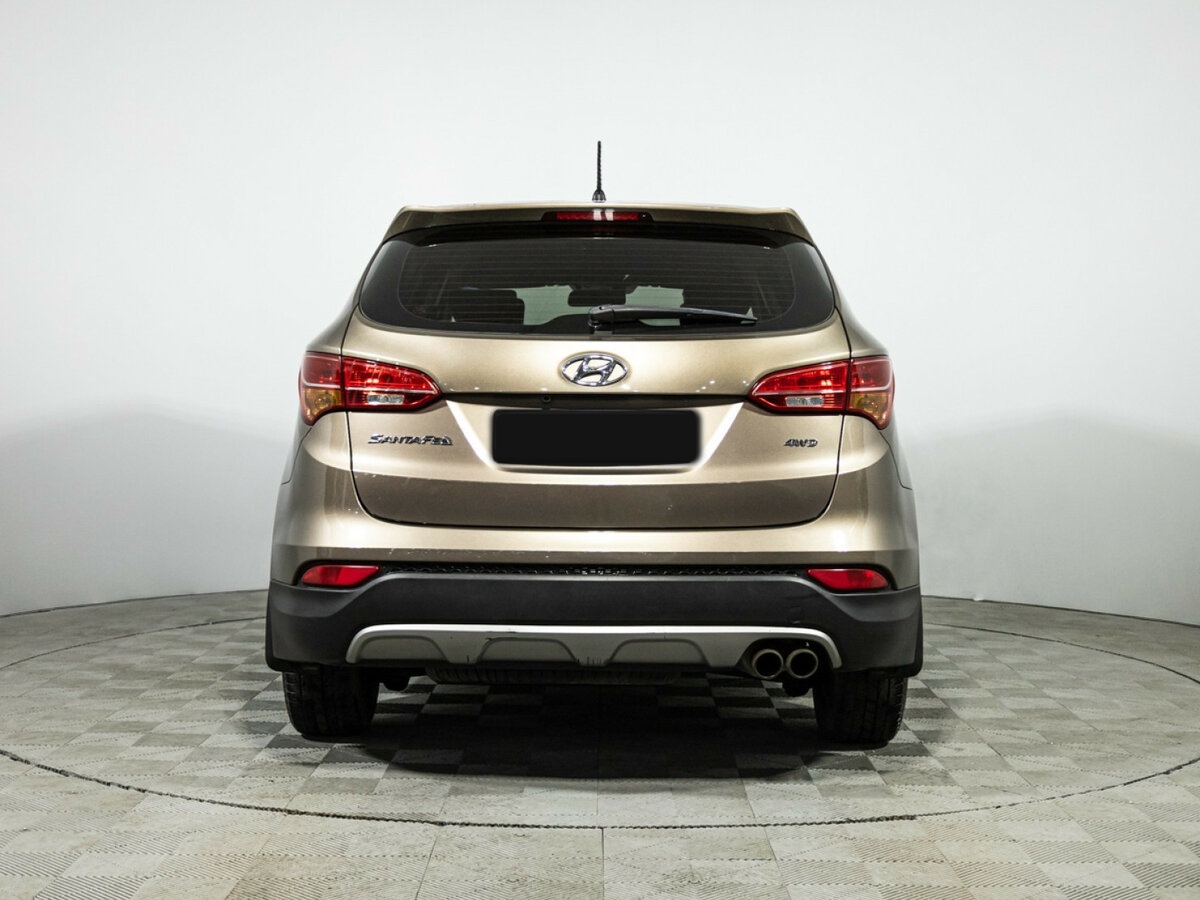 Hyundai Santa Fe с пробегом — 2013 год. Фото: #4