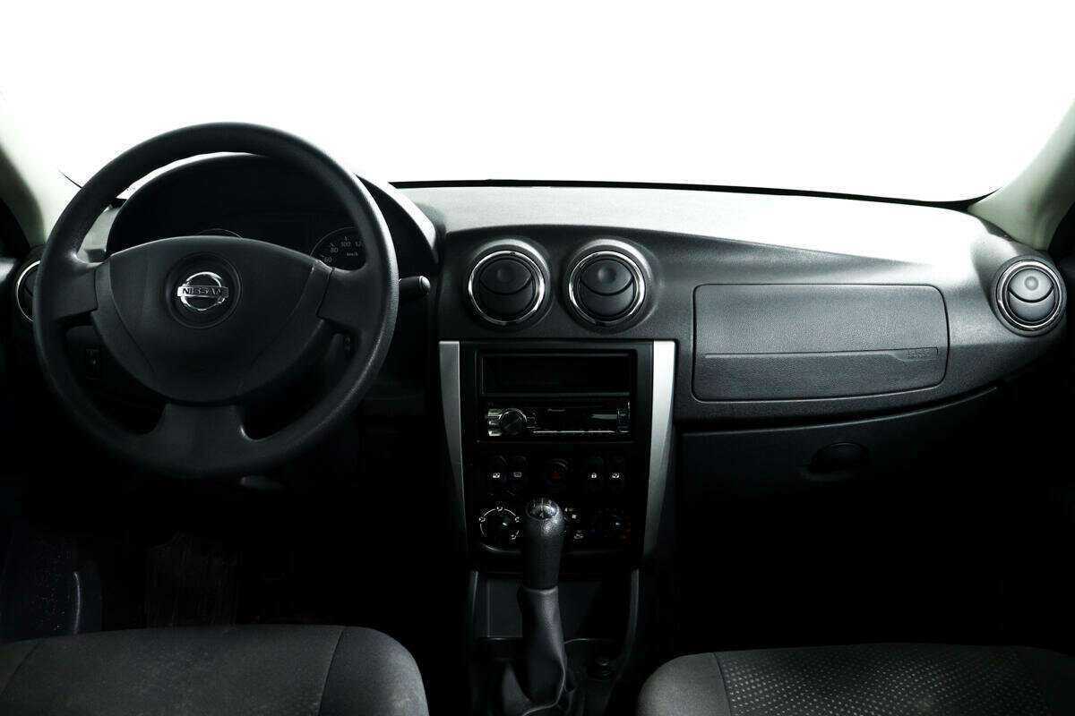 Nissan Almera с пробегом — 2014 год. Фото: #10