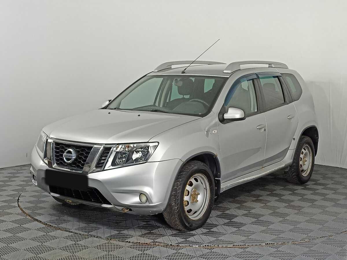 Nissan Terrano с пробегом — 2015 год. Фото: #0