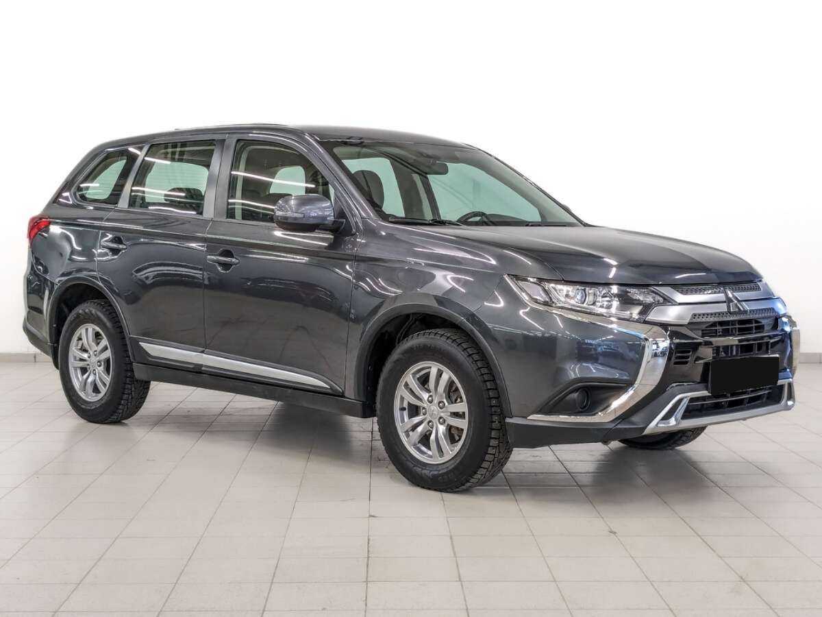 Mitsubishi Outlander с пробегом — 2019 год. Фото: #2