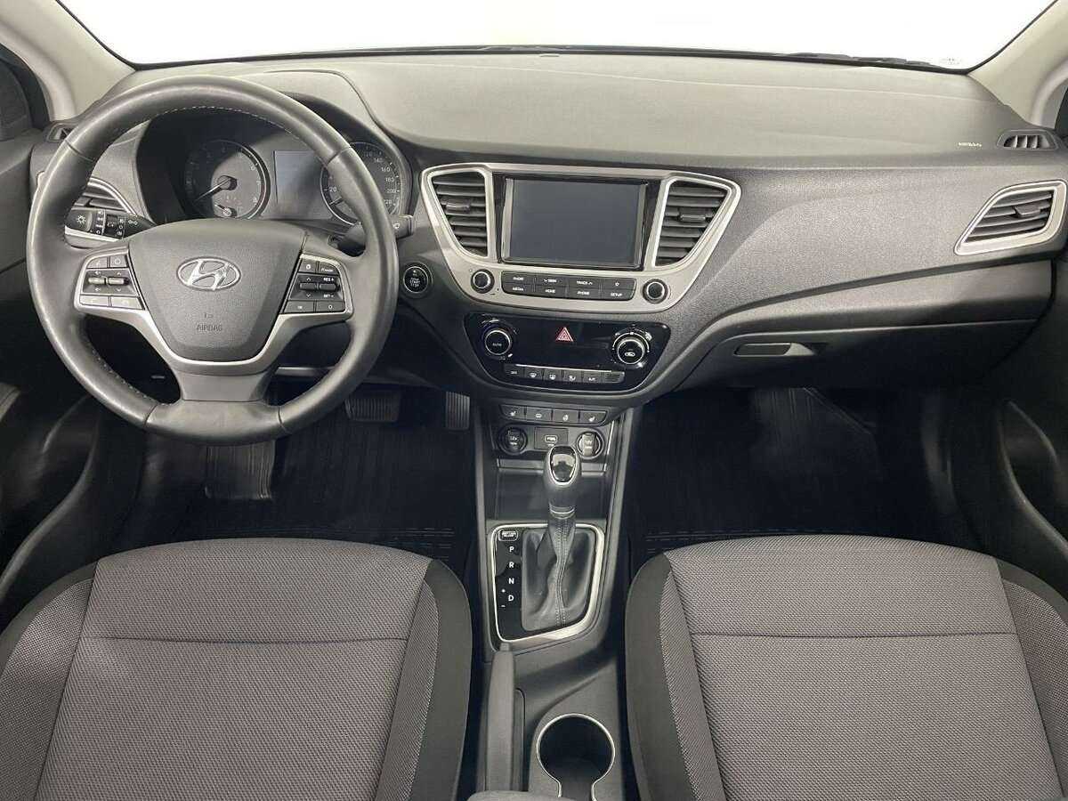Hyundai Solaris с пробегом — 2020 год. Фото: #6