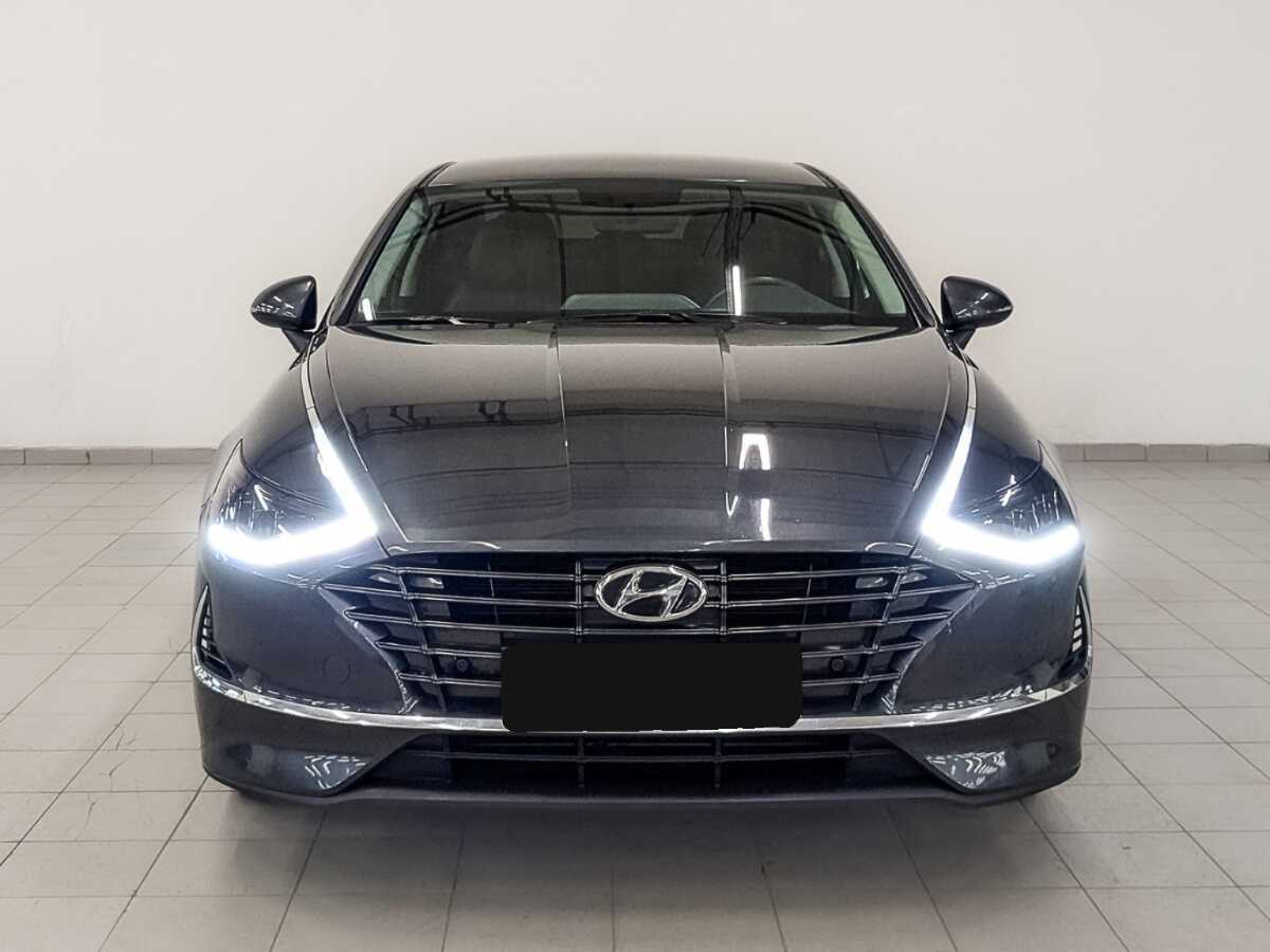 Hyundai Sonata с пробегом — 2021 год. Фото: #1