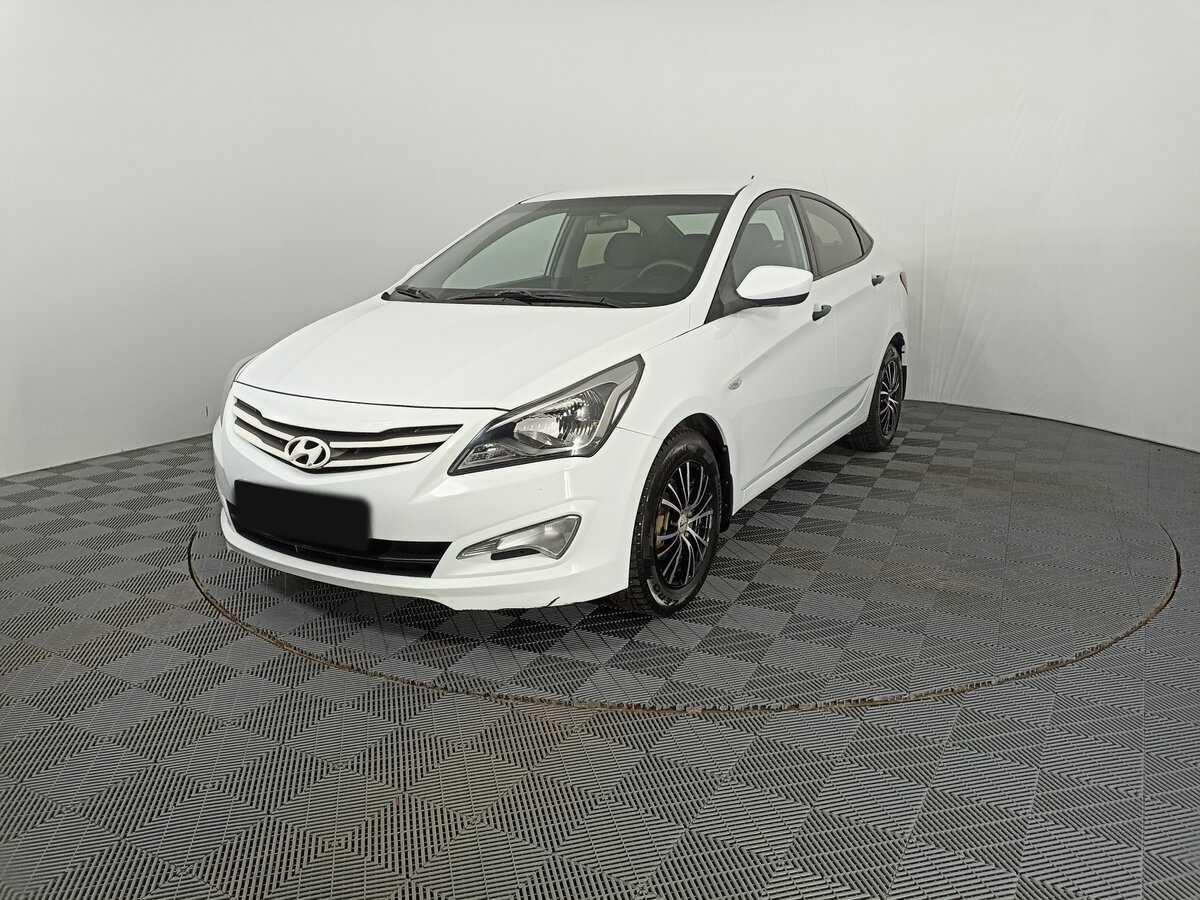 Hyundai Solaris с пробегом — 2015 год. Фото: #0