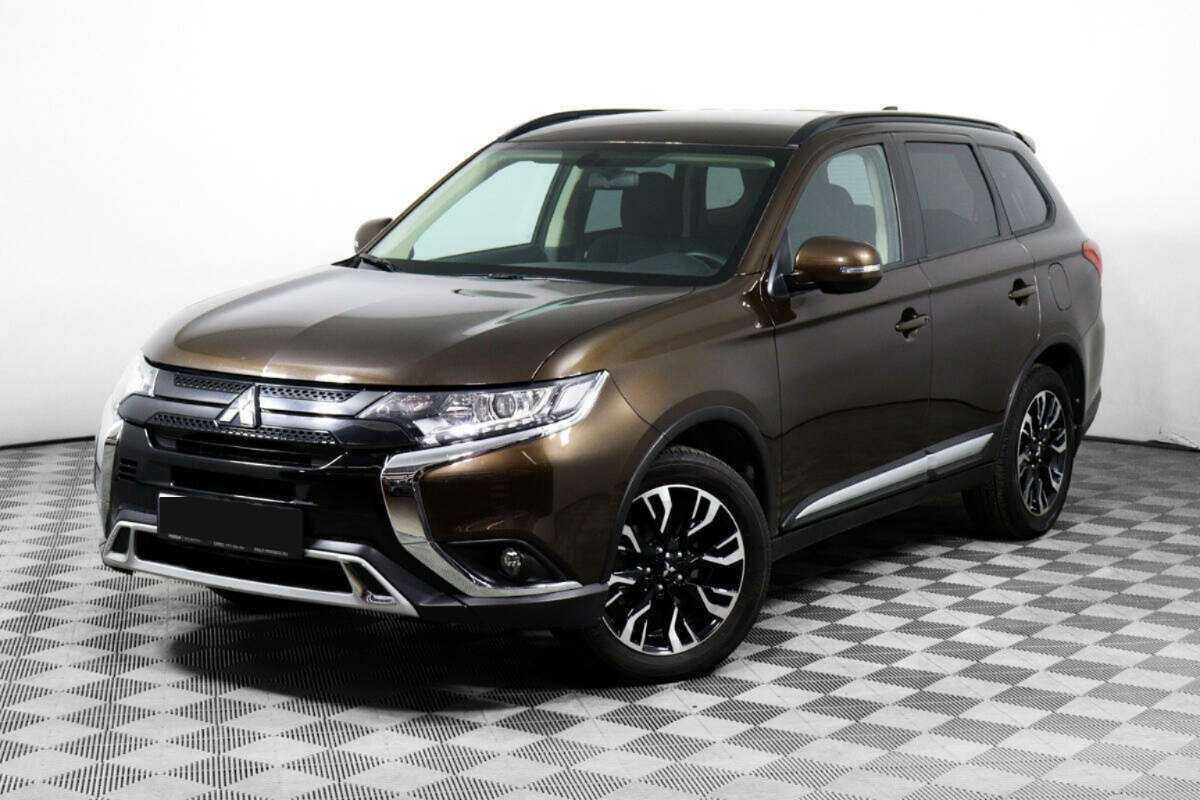 Mitsubishi Outlander с пробегом — 2022 год. Посмотреть фото