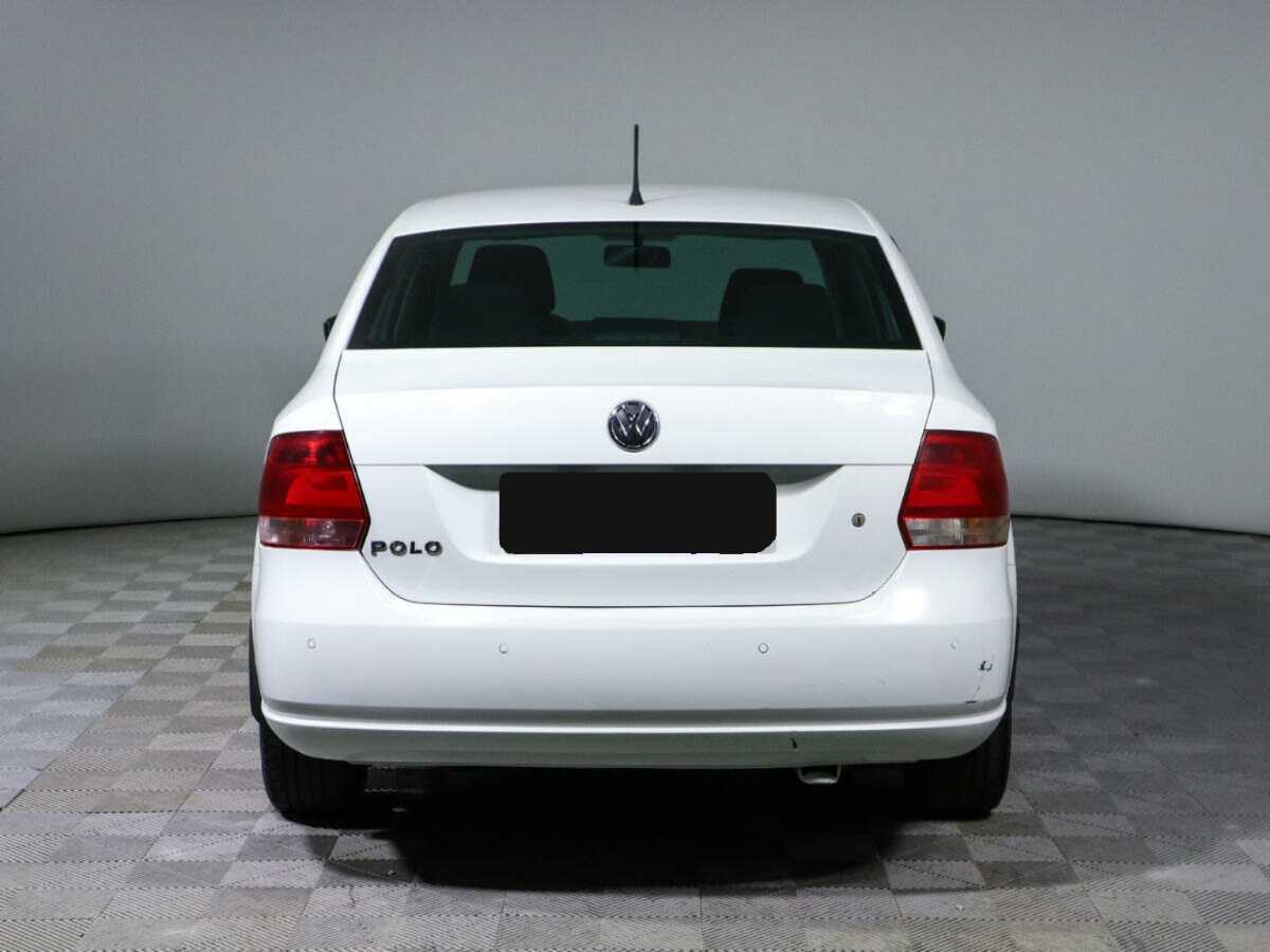 Volkswagen Polo с пробегом — 2014 год. Фото: #4