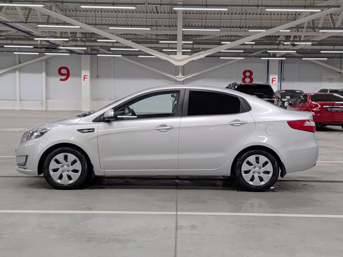 Kia Rio с пробегом — 2014 год. Фото: #7