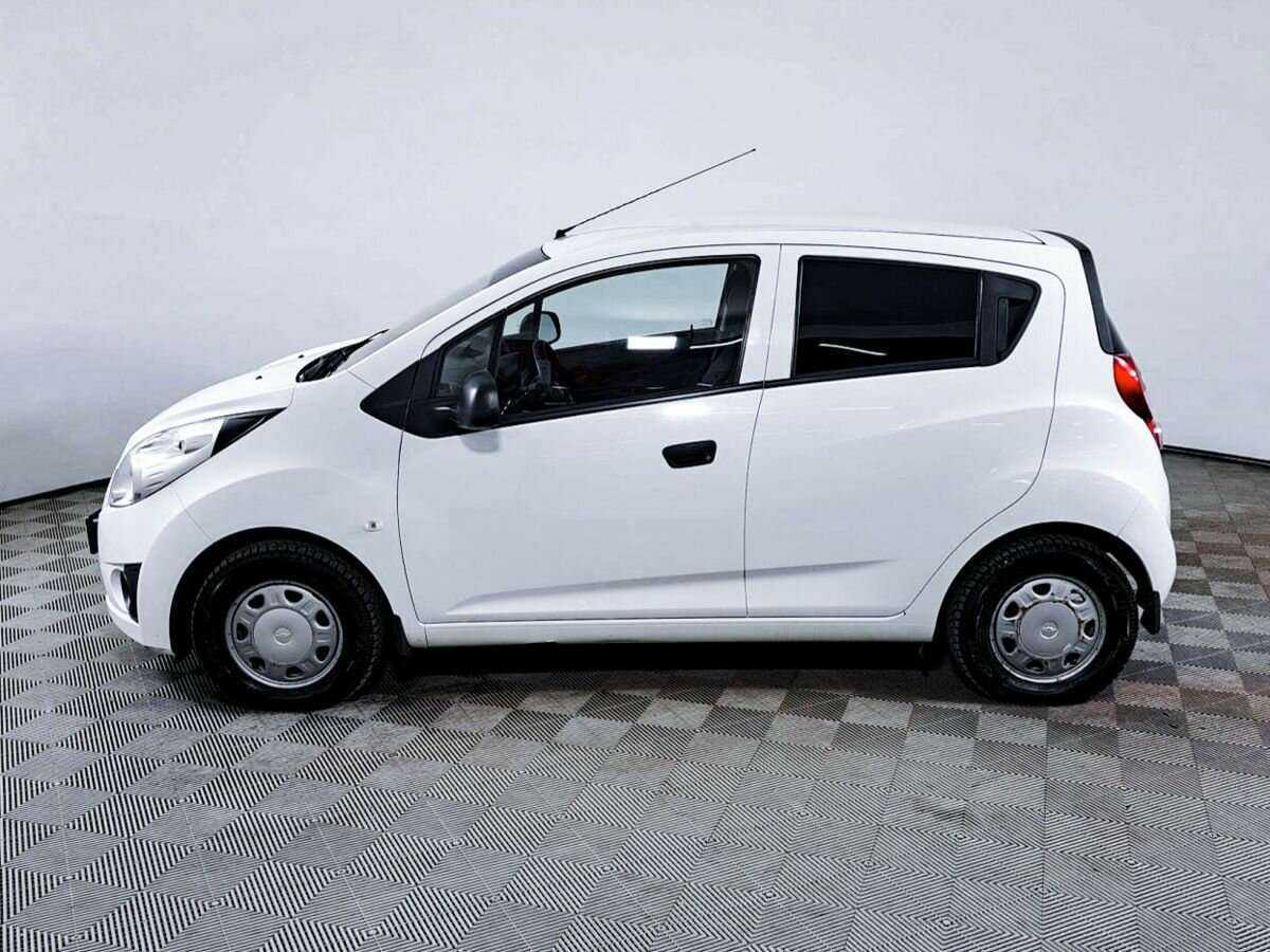Chevrolet Spark с пробегом — 2013 год. Фото: #7