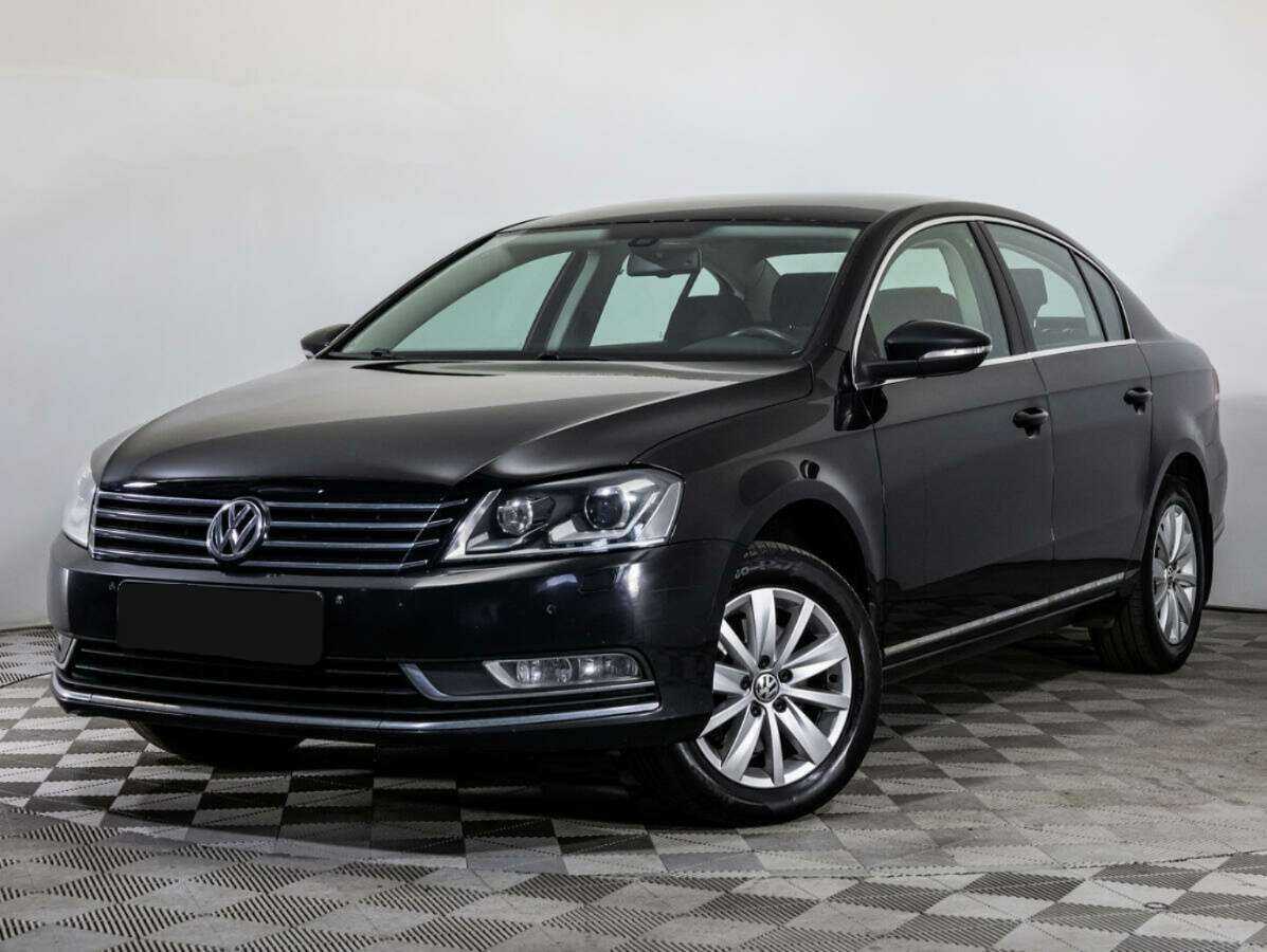 Volkswagen Passat с пробегом — 2012 год. Фото: #0