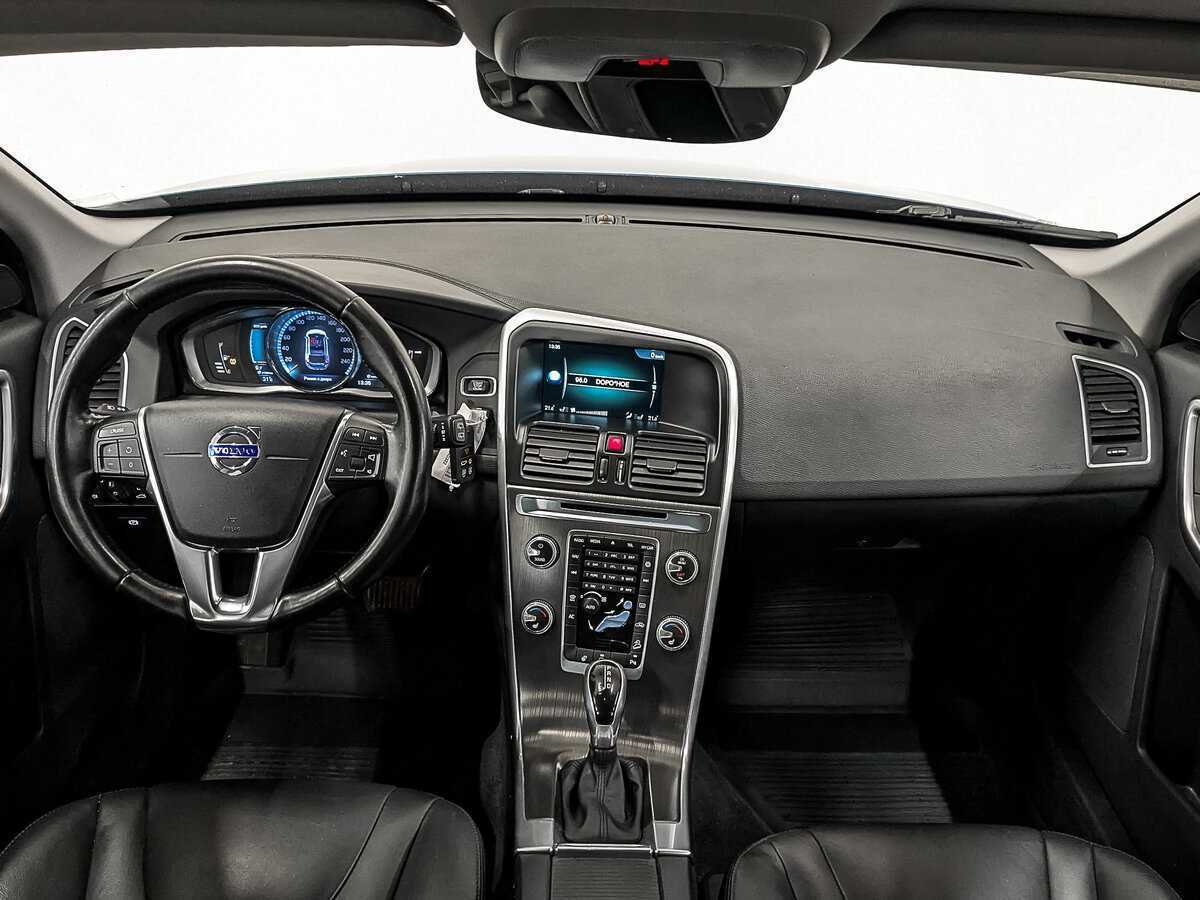Volvo XC60 с пробегом — 2015 год. Фото: #13