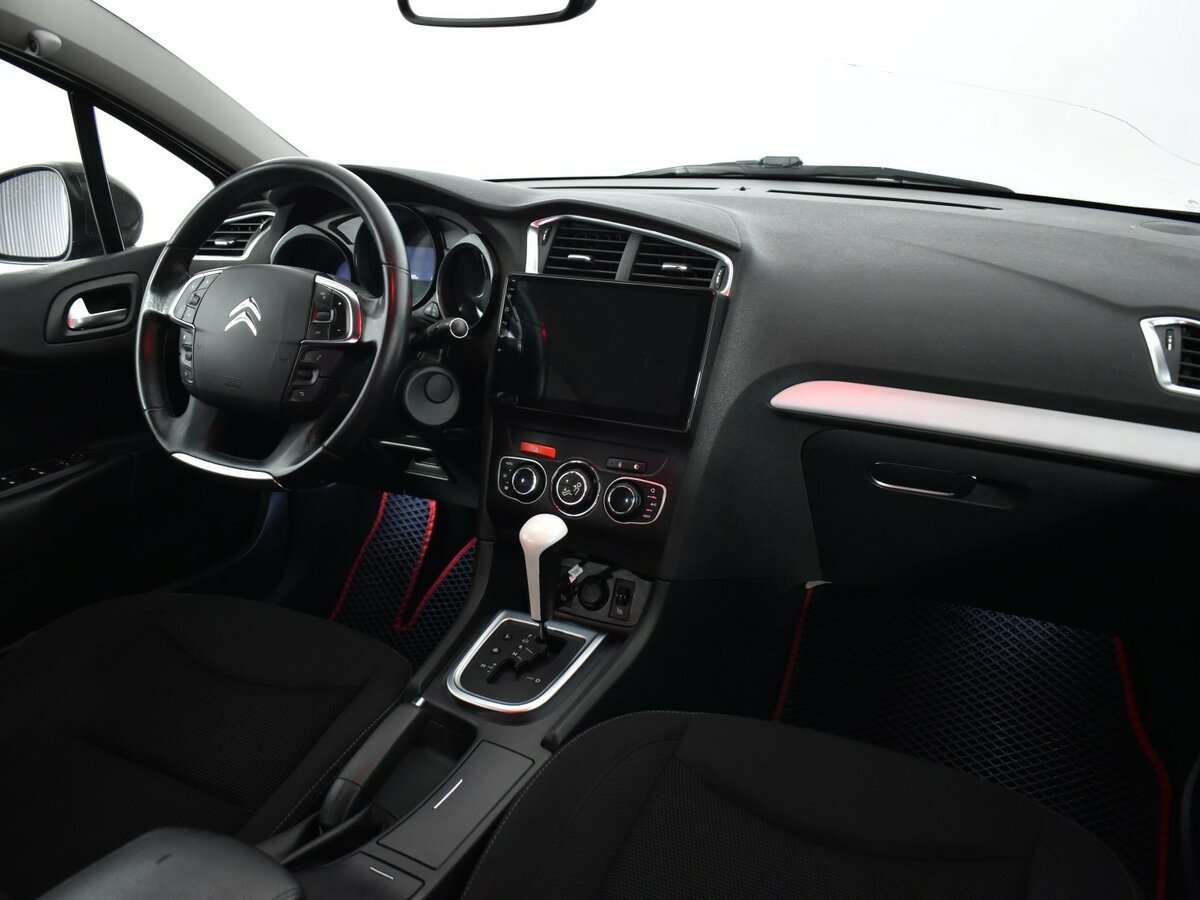 Citroen C4 с пробегом — 2013 год. Фото: #9