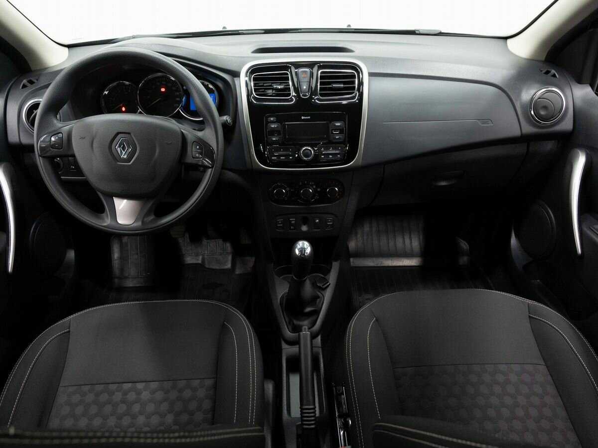 Renault Logan с пробегом — 2018 год. Фото: #13