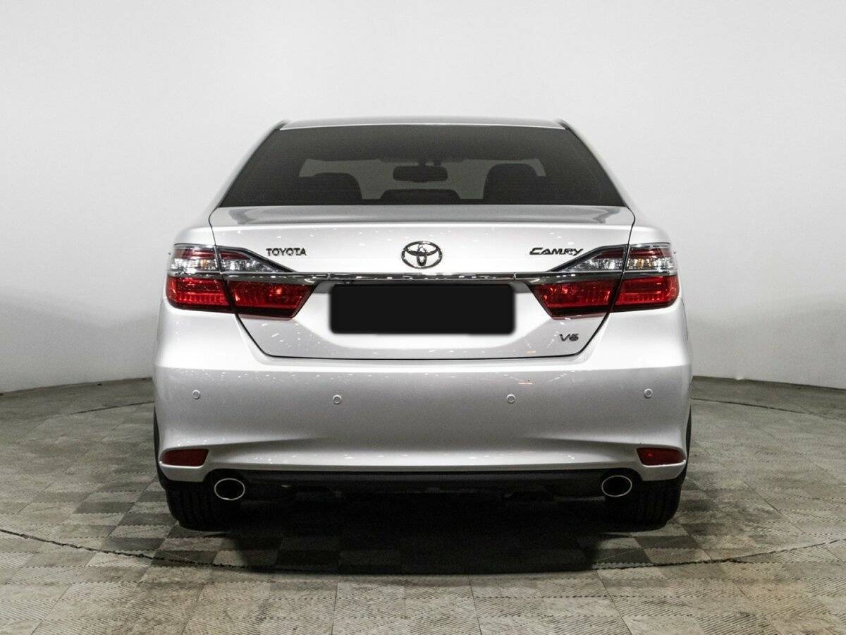 Toyota Camry с пробегом — 2015 год. Фото: #5