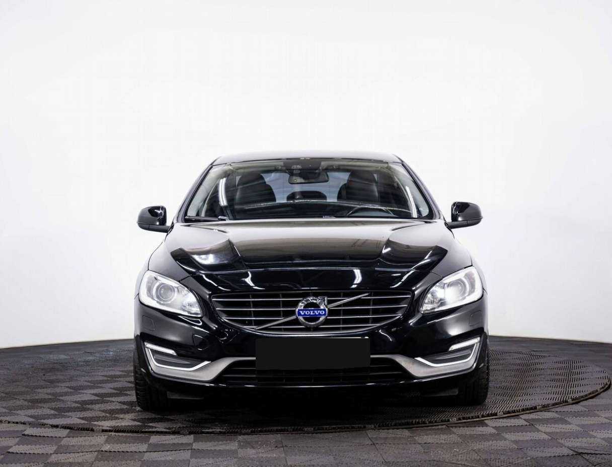Volvo S60 с пробегом — 2013 год. Фото: #1