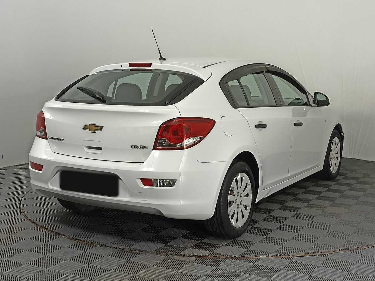 Chevrolet Cruze с пробегом — 2012 год. Фото: #3