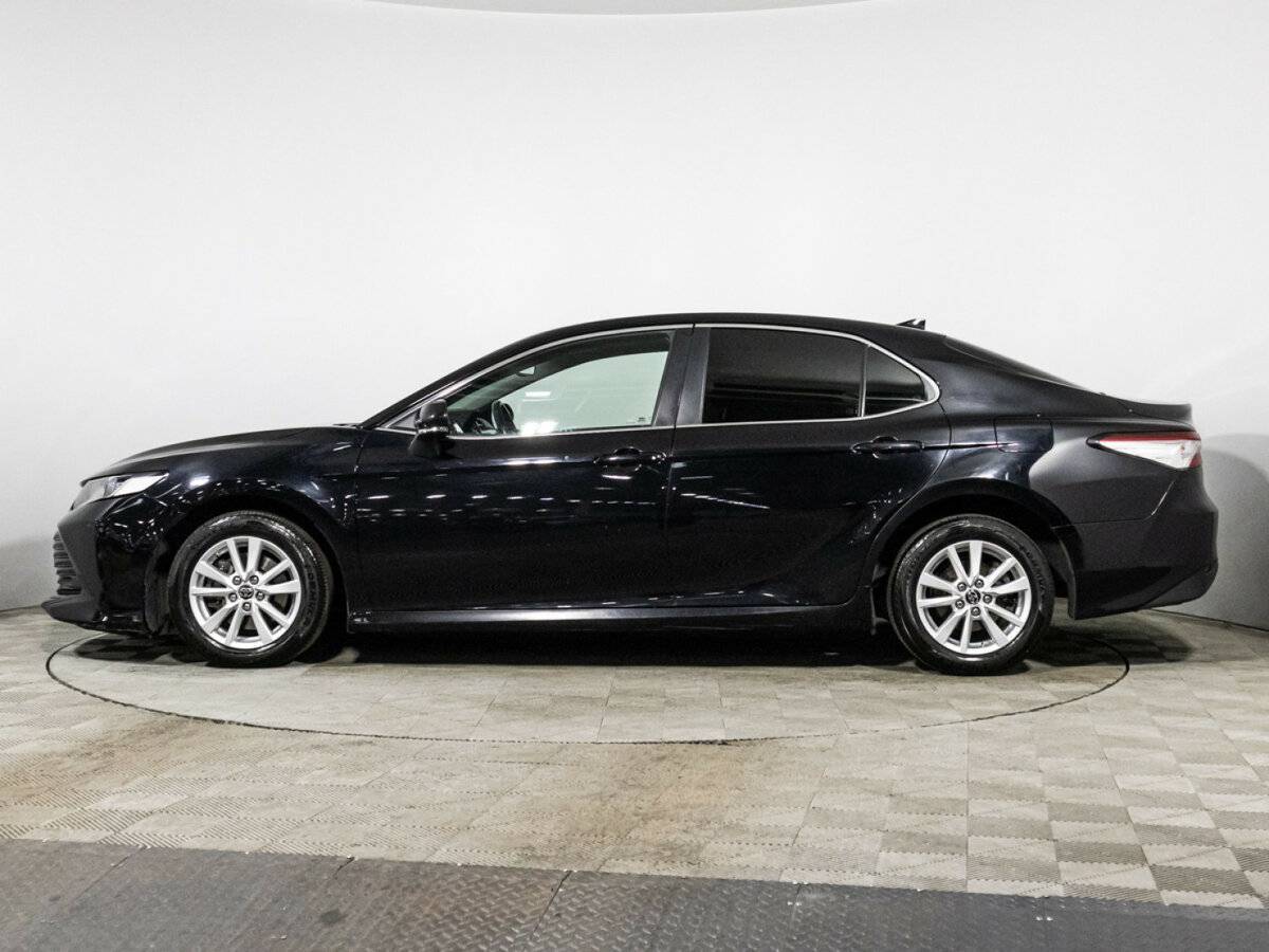 Toyota Camry с пробегом — 2018 год. Фото: #7