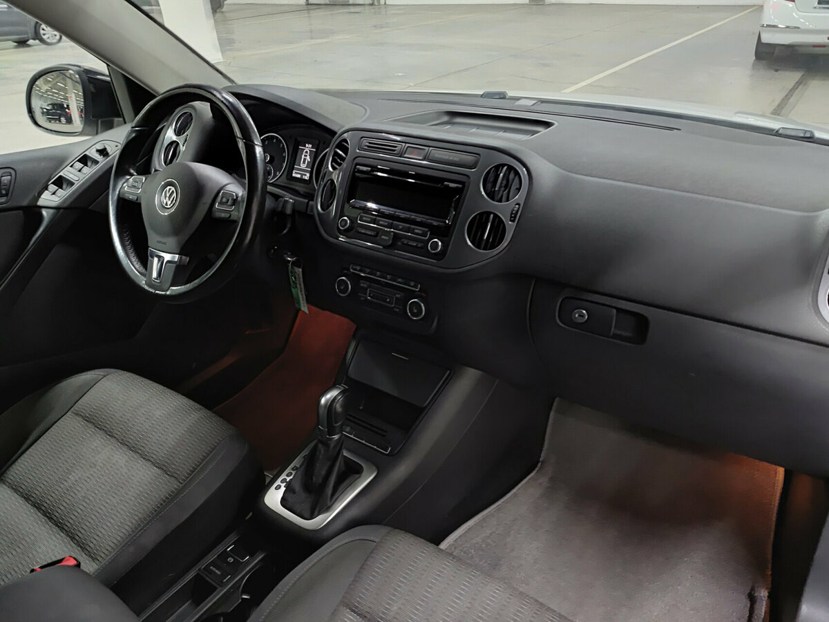 Volkswagen Tiguan с пробегом — 2015 год. Фото: #10
