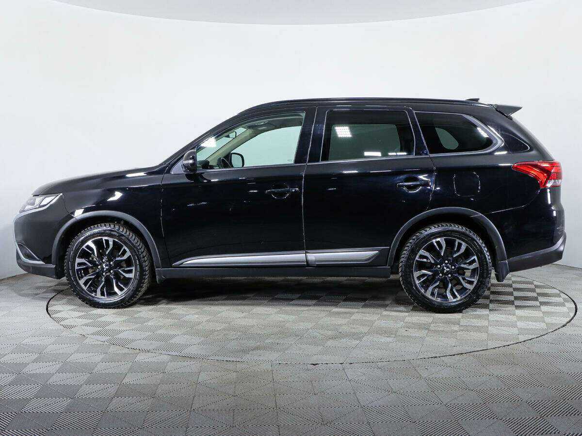 Mitsubishi Outlander с пробегом — 2021 год. Фото: #7