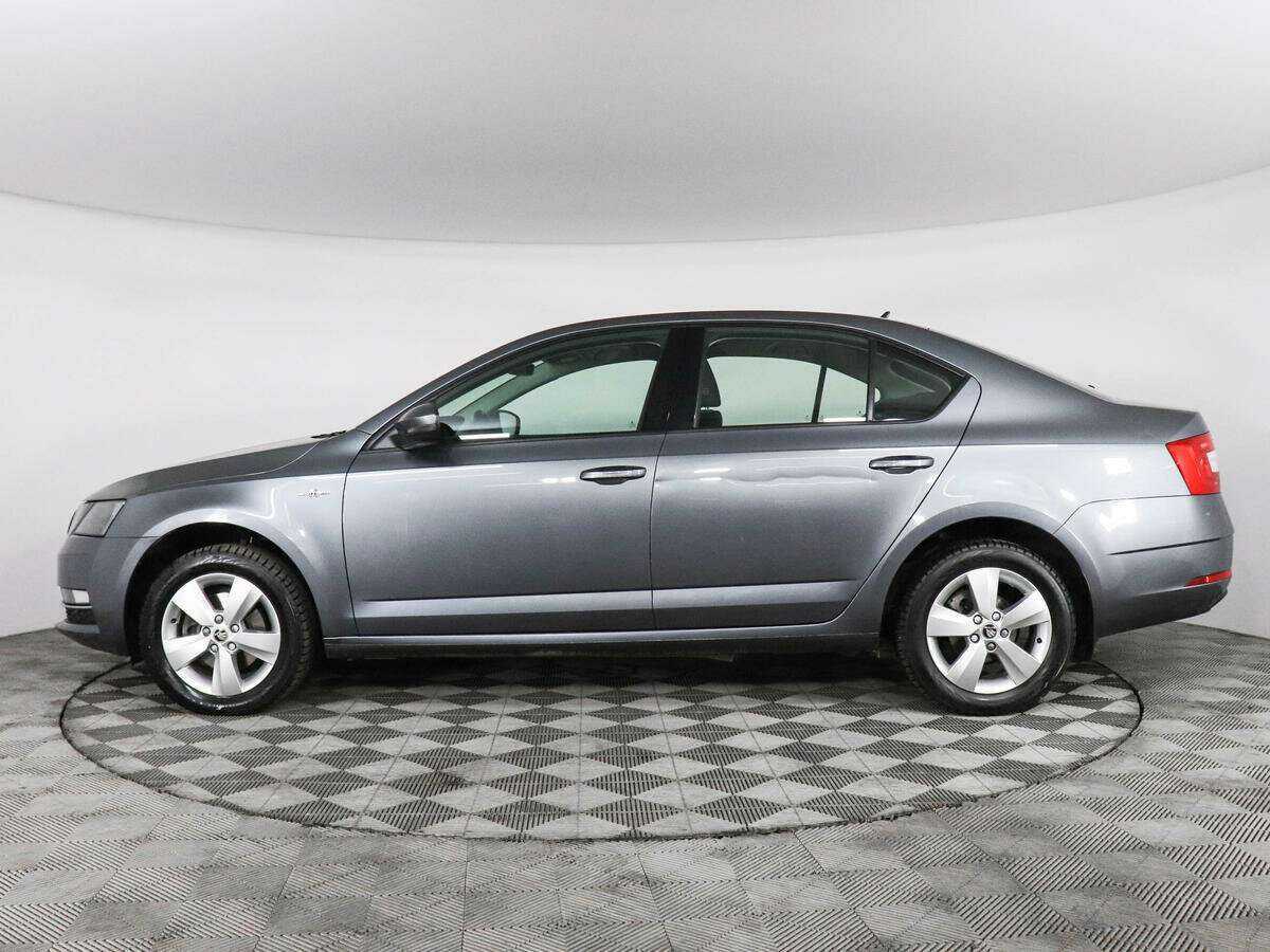 Skoda Octavia с пробегом — 2020 год. Фото: #6