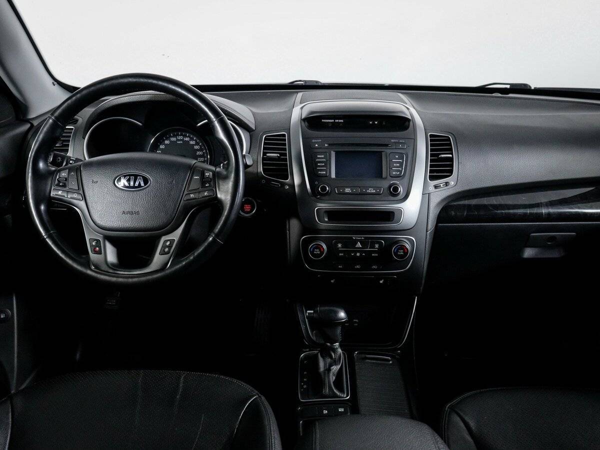 Kia Sorento с пробегом — 2017 год. Фото: #11
