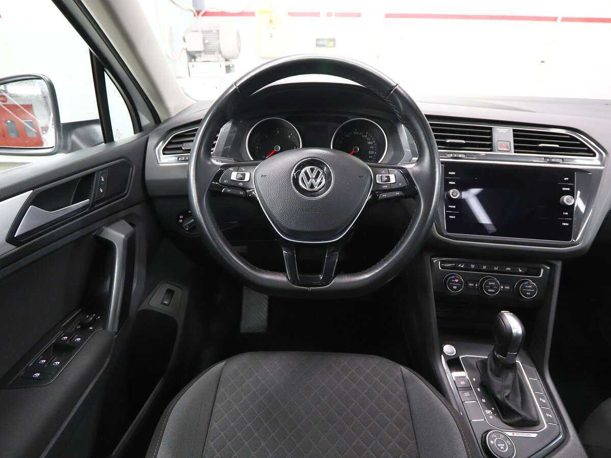 Volkswagen Tiguan с пробегом — 2018 год. Фото: #17