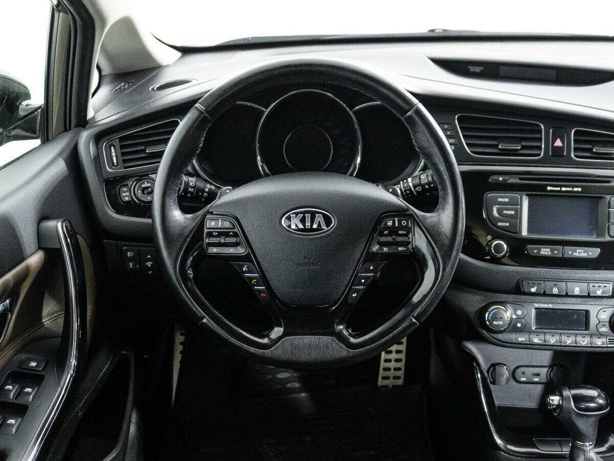 Kia Ceed с пробегом — 2014 год. Фото: #14