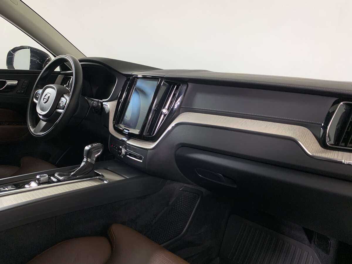 Volvo XC60 с пробегом — 2019 год. Фото: #10