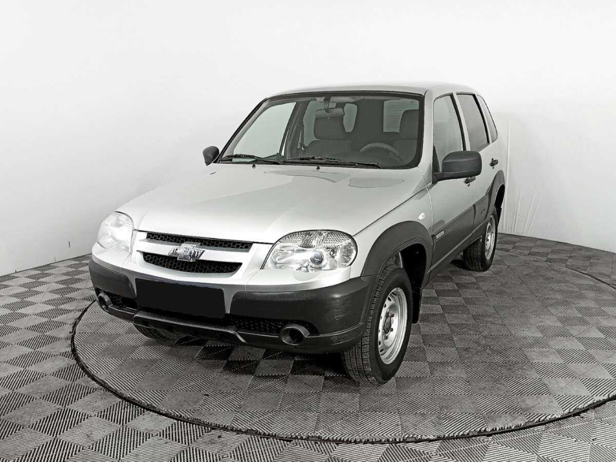 Chevrolet Niva с пробегом — 2017 год. Посмотреть фото