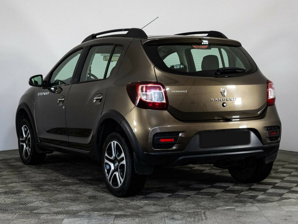 Renault Sandero с пробегом — 2018 год. Фото: #5