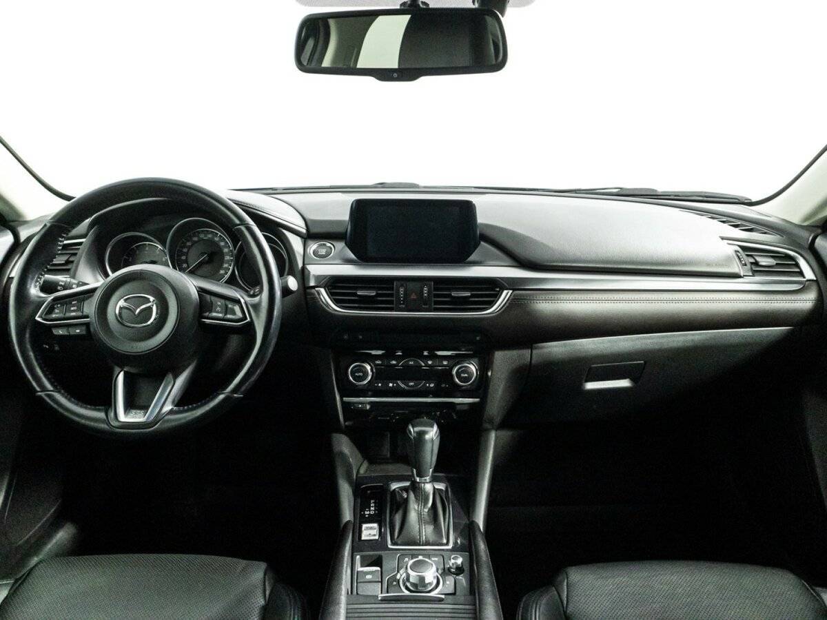 Mazda 6 с пробегом — 2017 год. Фото: #12