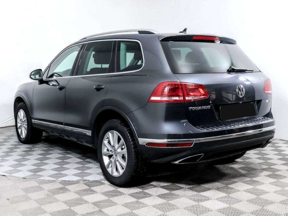 Volkswagen Touareg с пробегом — 2016 год. Фото: #4