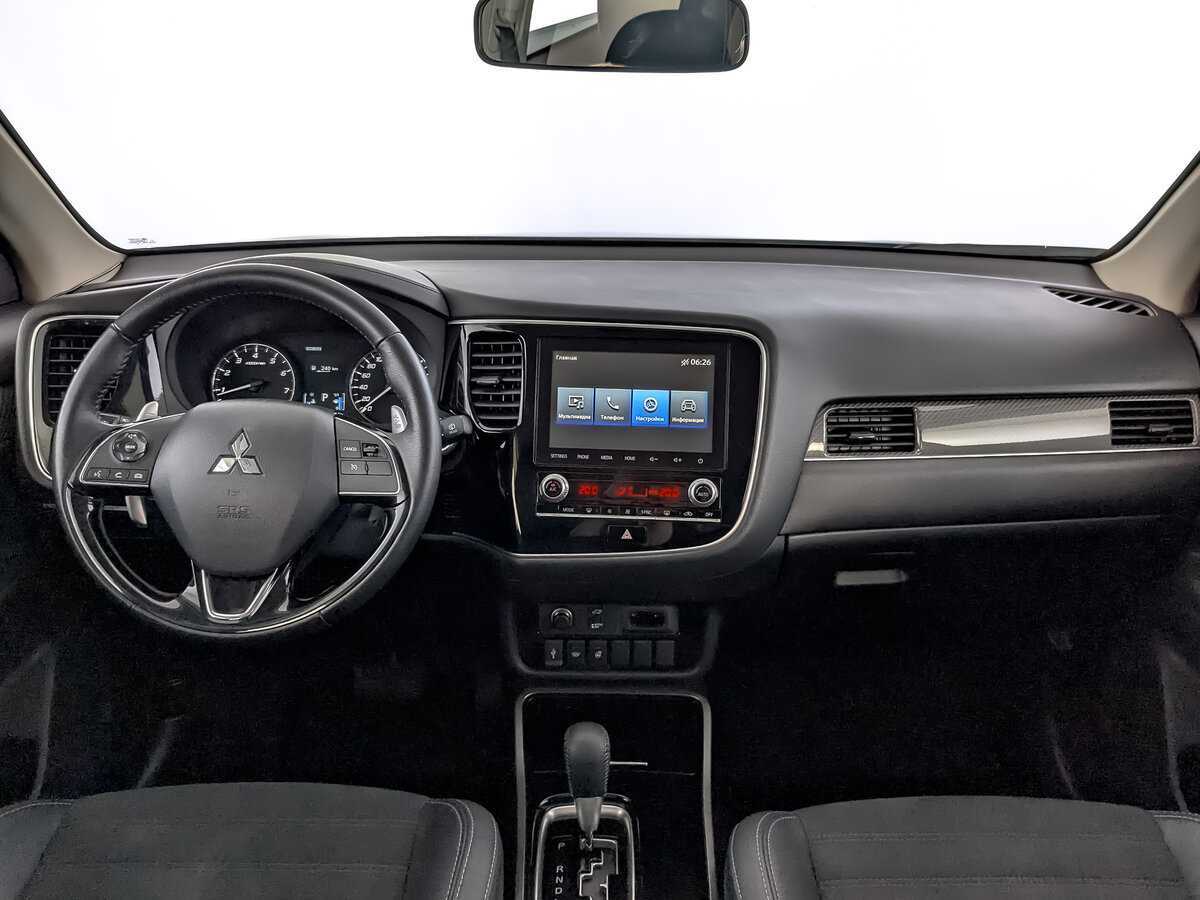 Mitsubishi Outlander с пробегом — 2022 год. Фото: #9