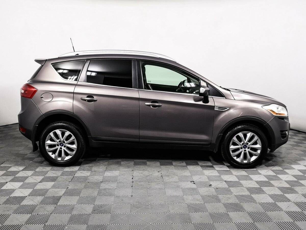 Ford Kuga с пробегом — 2012 год. Фото: #3