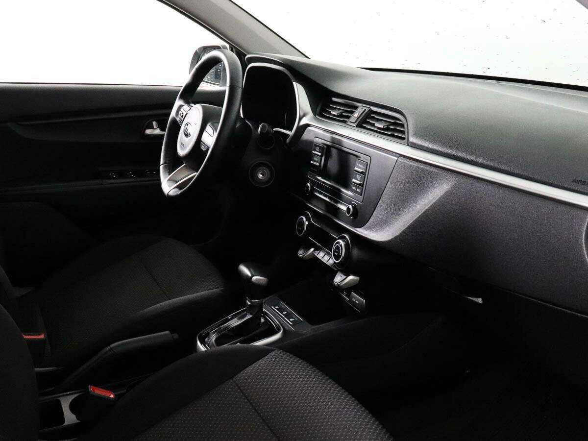 Kia Rio с пробегом — 2021 год. Фото: #6