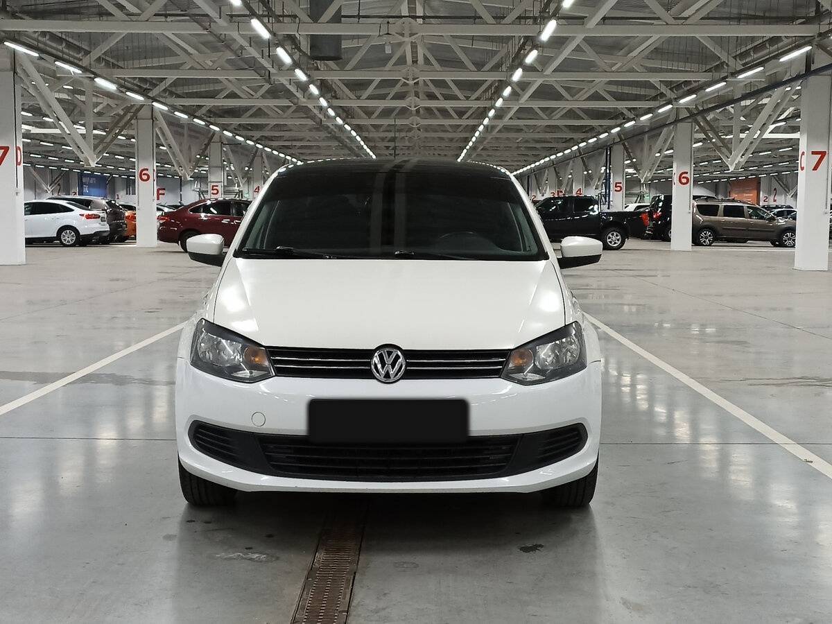 Volkswagen Polo с пробегом — 2013 год. Фото: #1