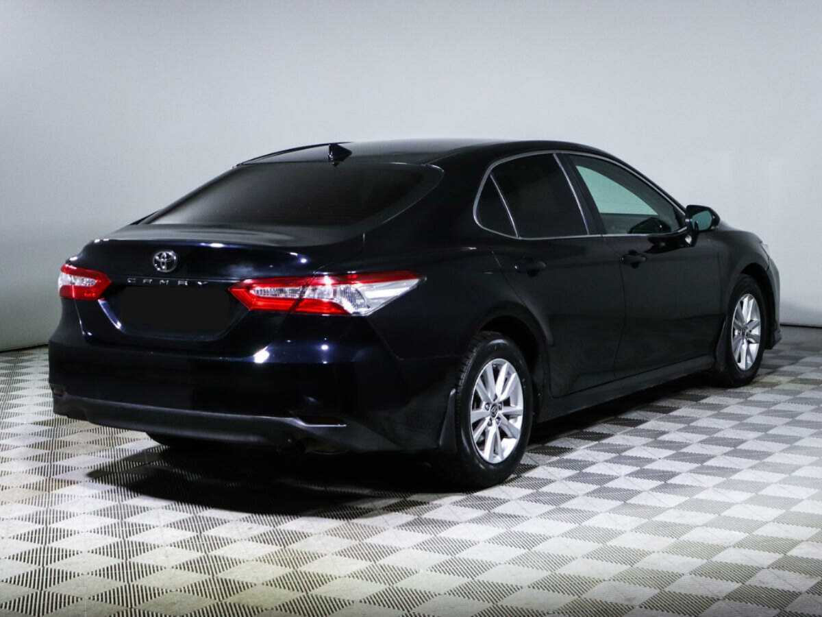Toyota Camry с пробегом — 2021 год. Фото: #3