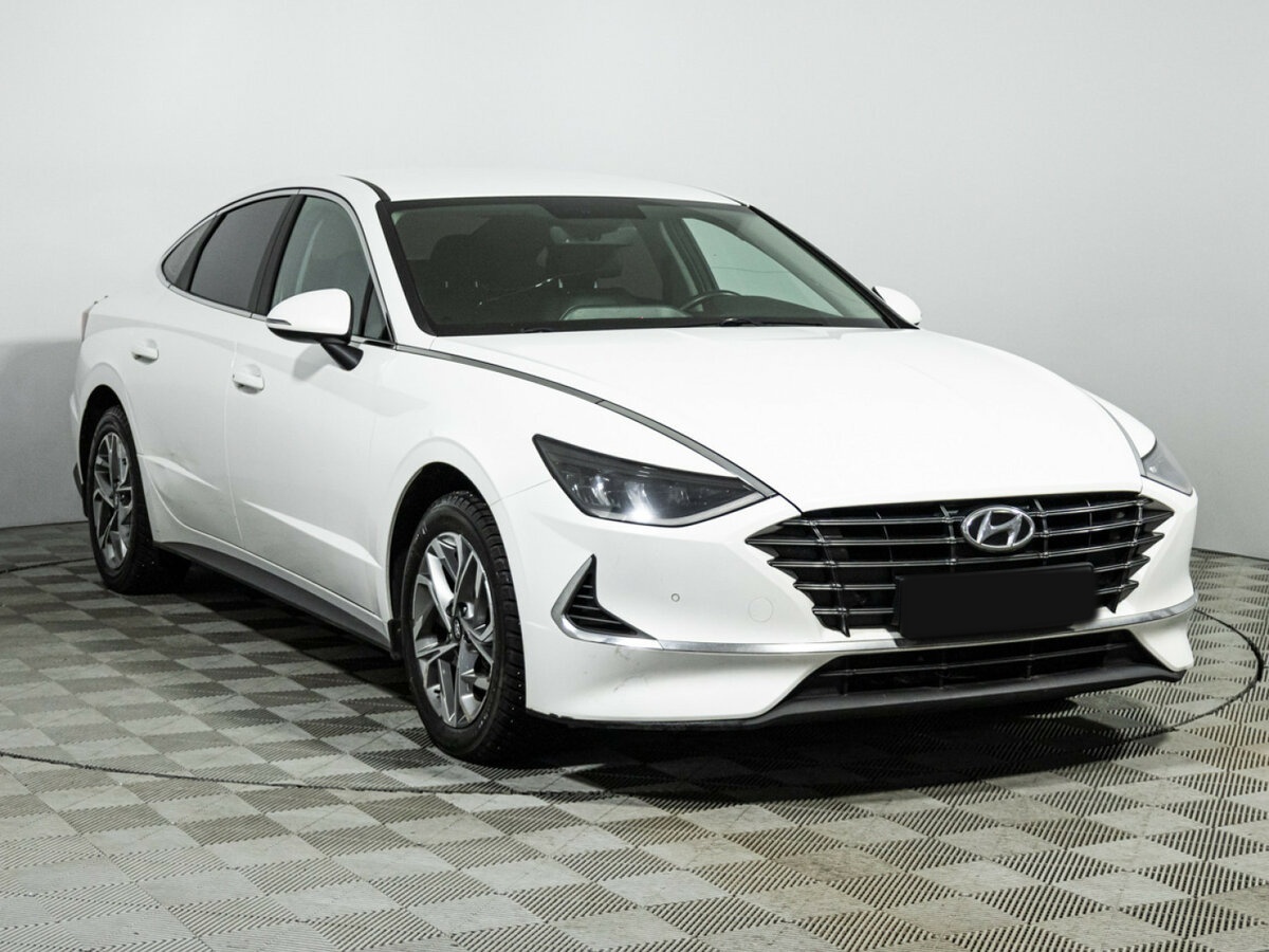 Hyundai Sonata с пробегом — 2020 год. Фото: #2