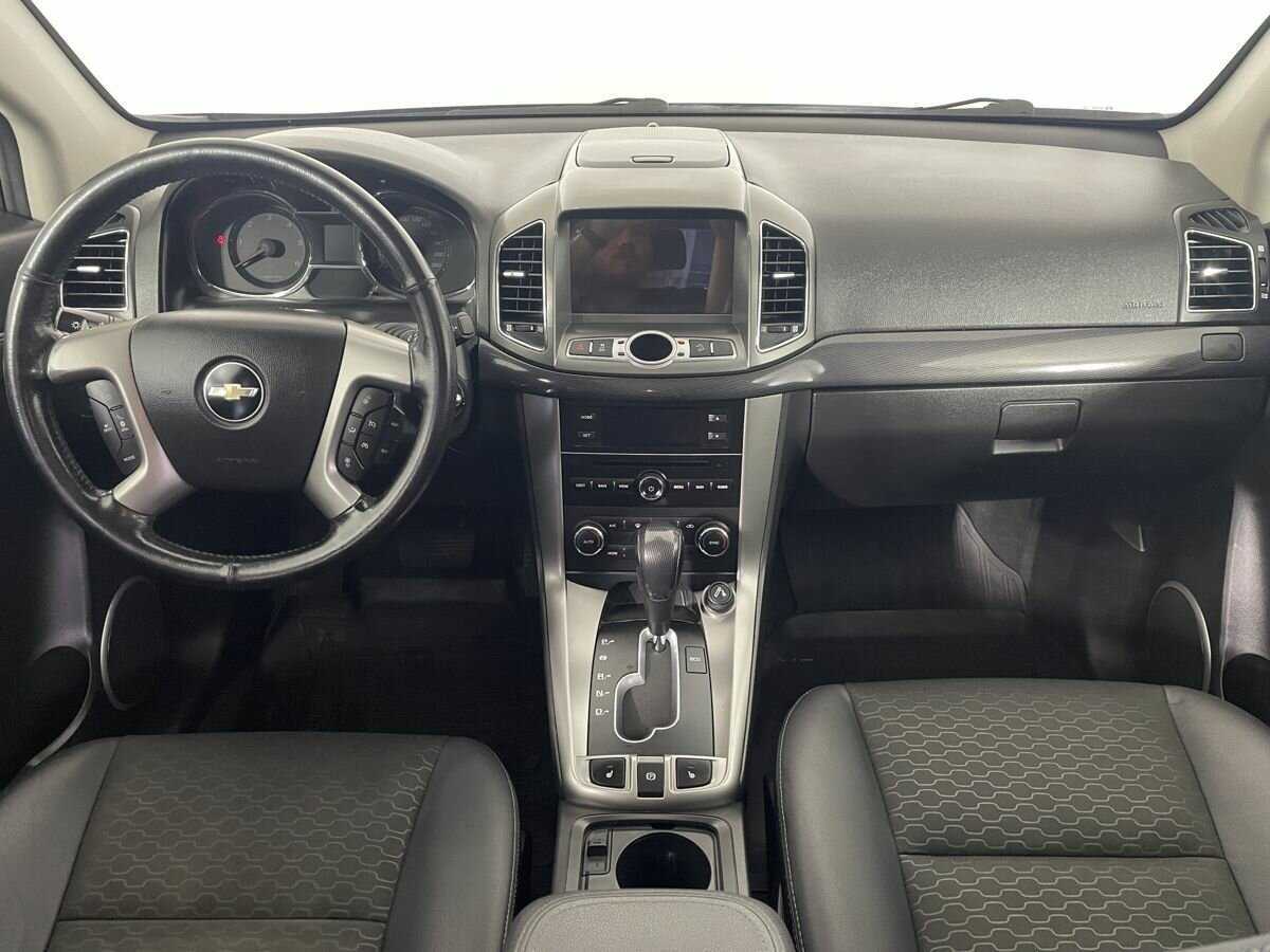 Chevrolet Captiva с пробегом — 2014 год. Фото: #6