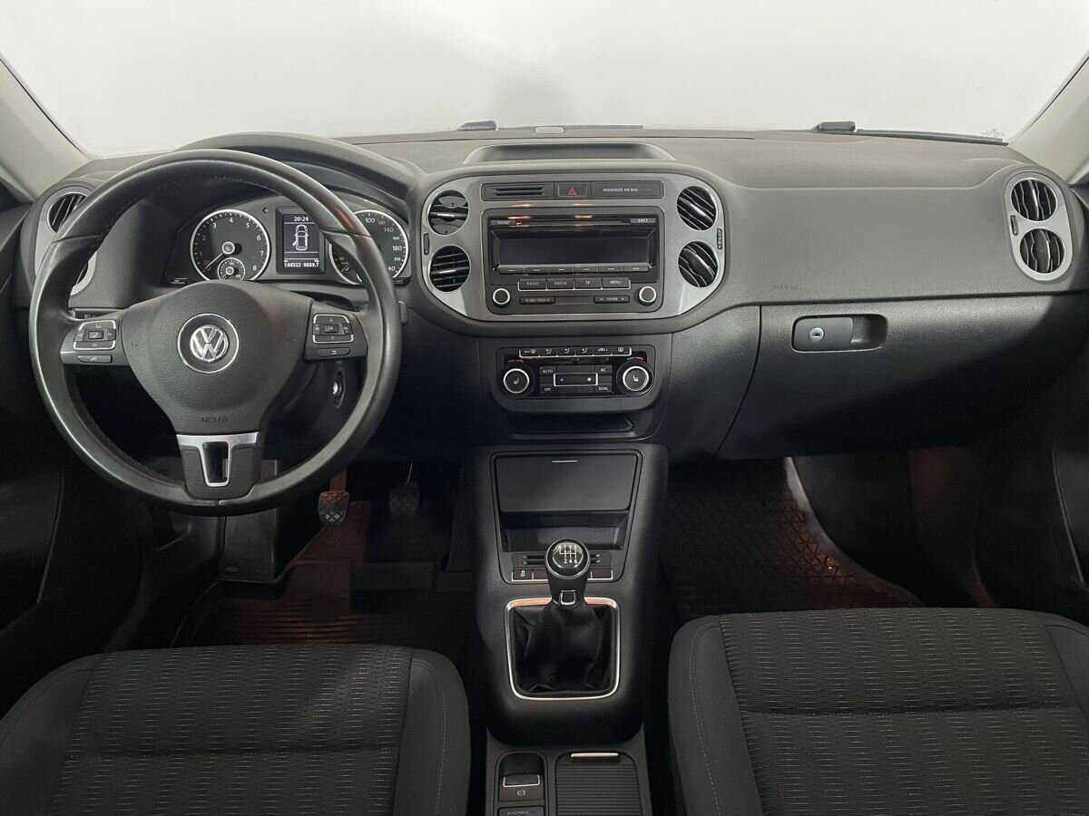 Volkswagen Tiguan с пробегом — 2012 год. Фото: #6