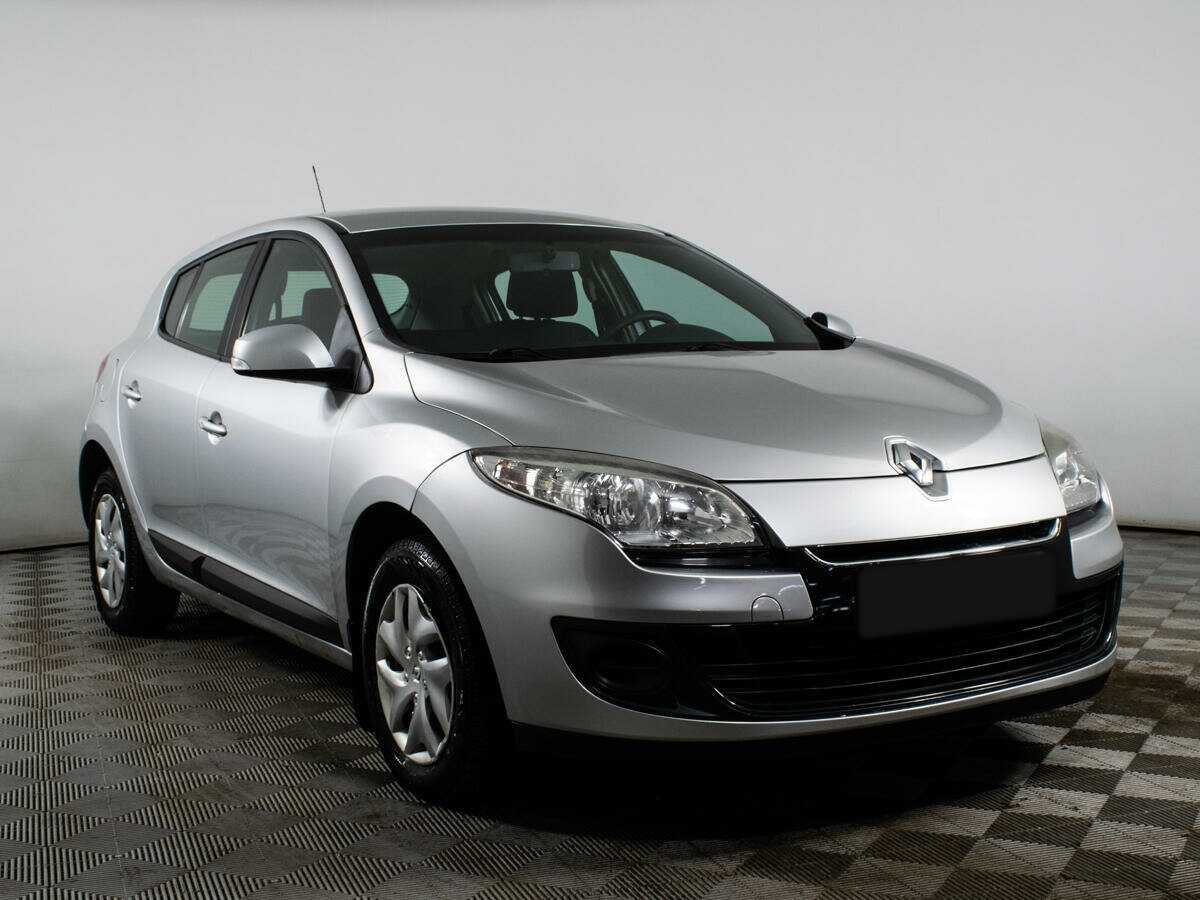 Renault Megane с пробегом — 2012 год. Фото: #2