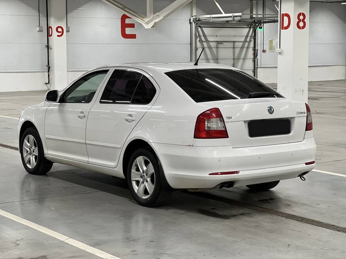 Skoda Octavia с пробегом — 2012 год. Фото: #6