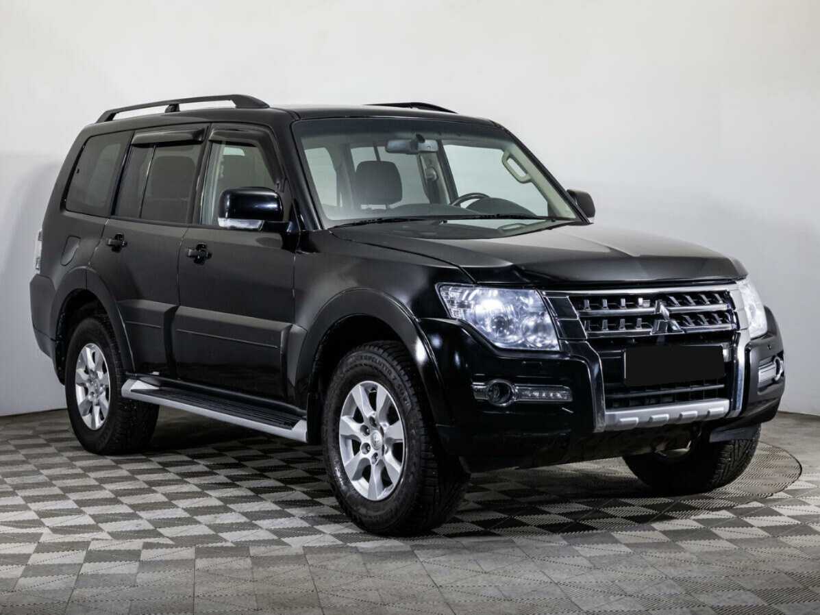 Mitsubishi Pajero с пробегом — 2018 год. Фото: #2
