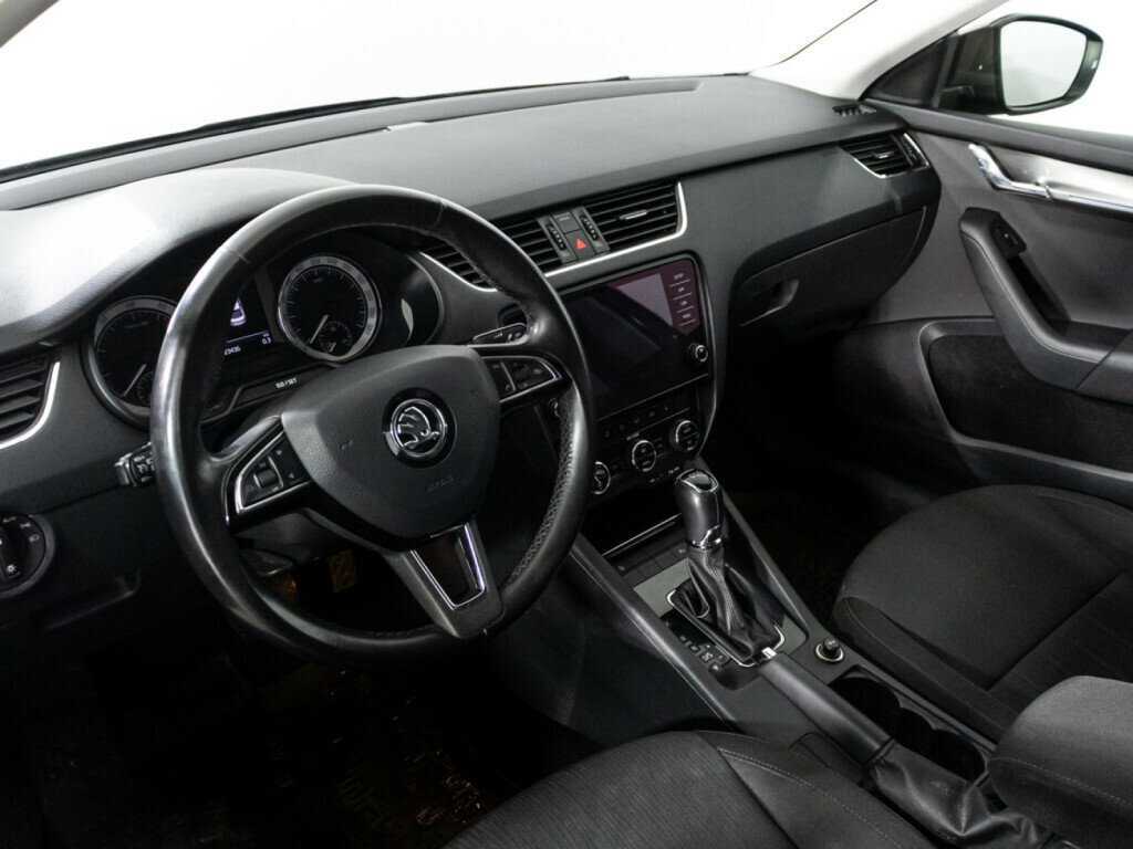 Skoda Octavia с пробегом — 2017 год. Фото: #10
