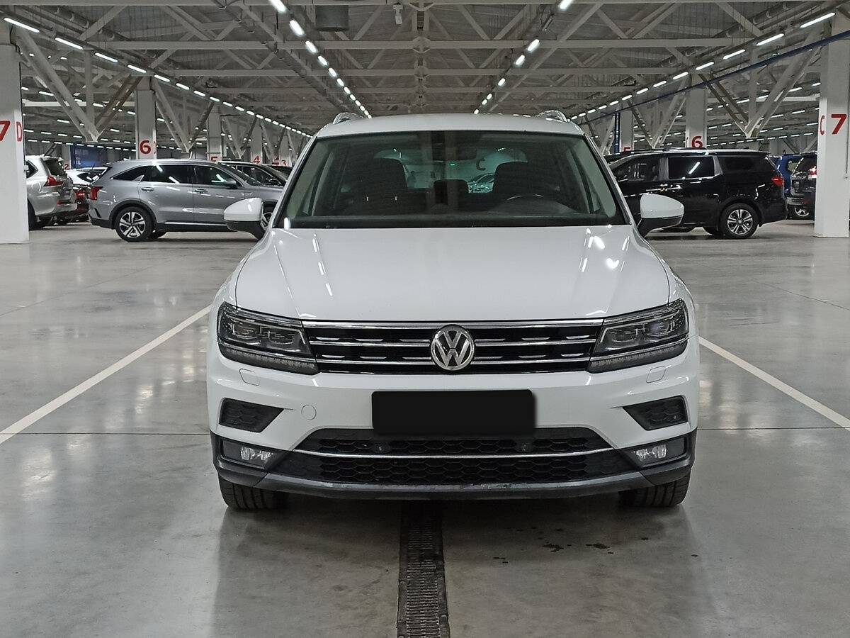 Volkswagen Tiguan с пробегом — 2018 год. Фото: #1